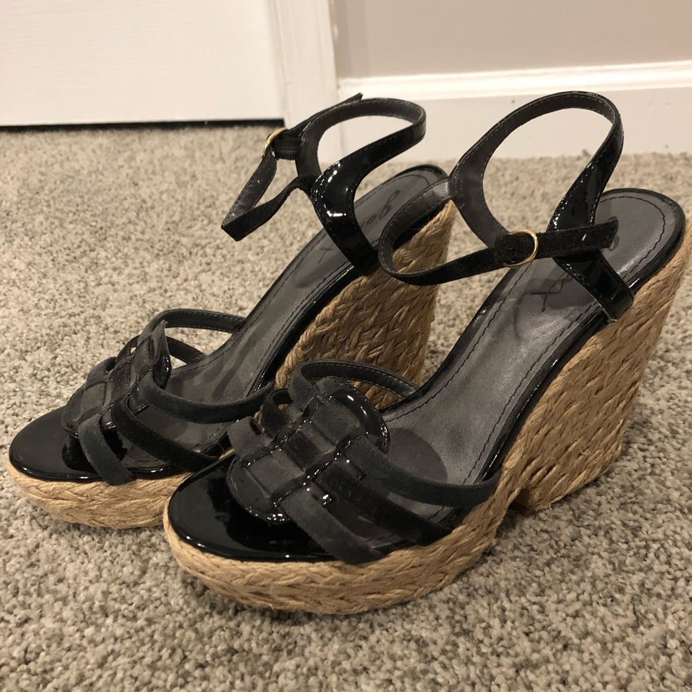 Black strappy wedges